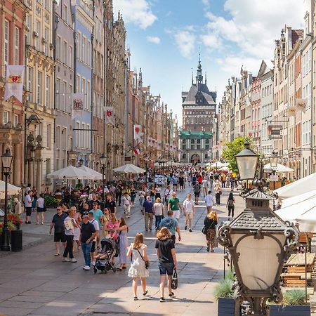 Old Town Pure White By Downtown Apartments Гданськ Екстер'єр фото